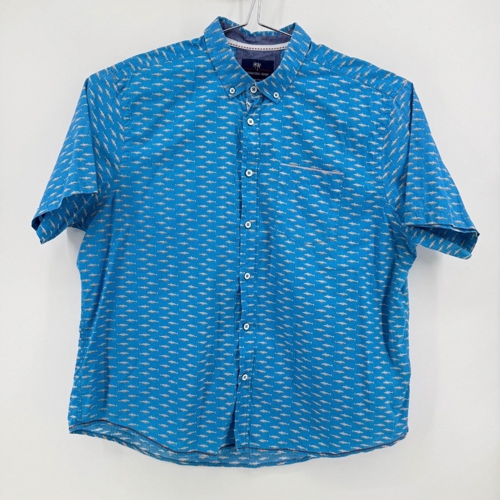 International Report Shirt Men XXL Shark Print Cotton Blue Button Down Short Slv